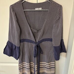 Marylin & John Navy and Cream Patterned Top